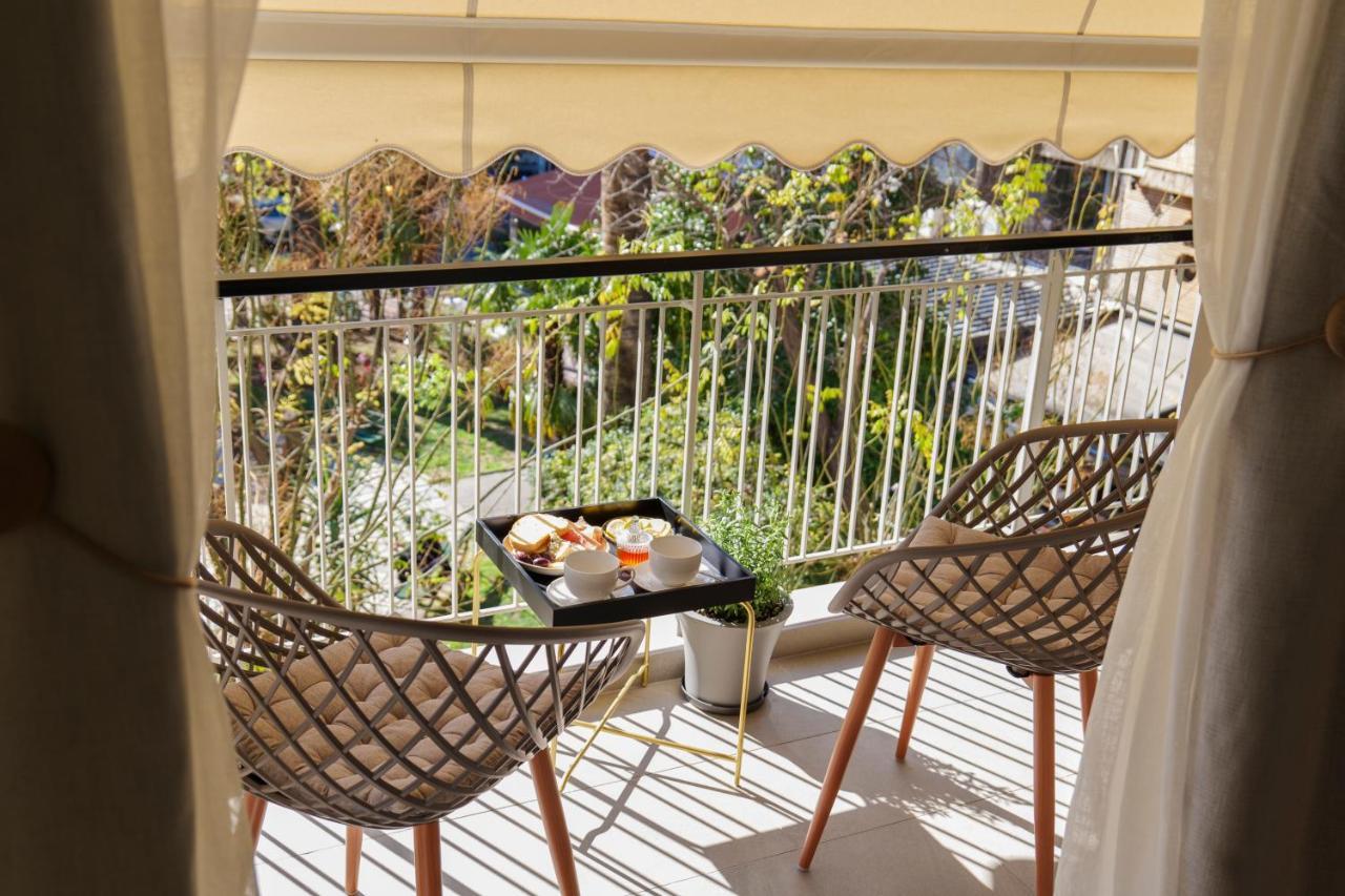 Acropolis Deluxe 2Br Apartment เอเธนส์ ภายนอก รูปภาพ