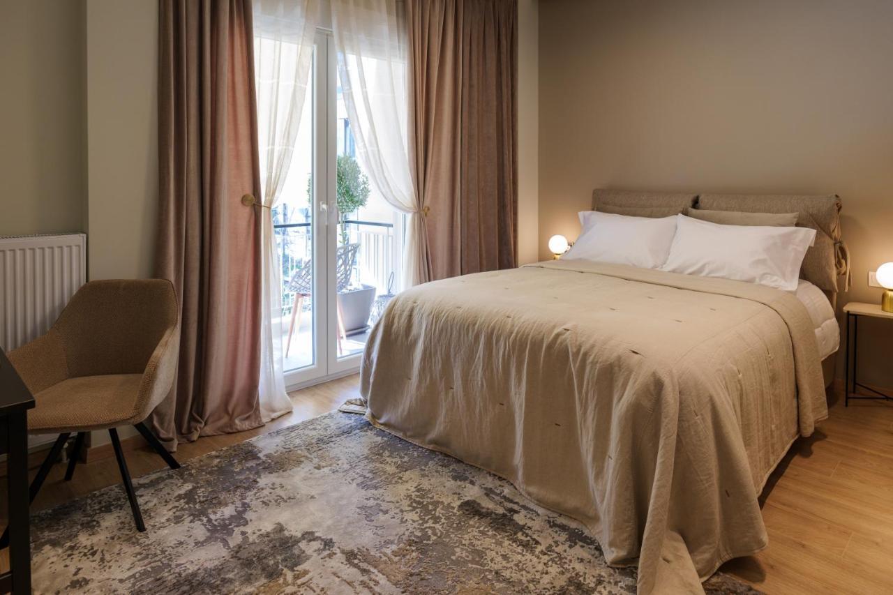 Acropolis Deluxe 2Br Apartment เอเธนส์ ภายนอก รูปภาพ